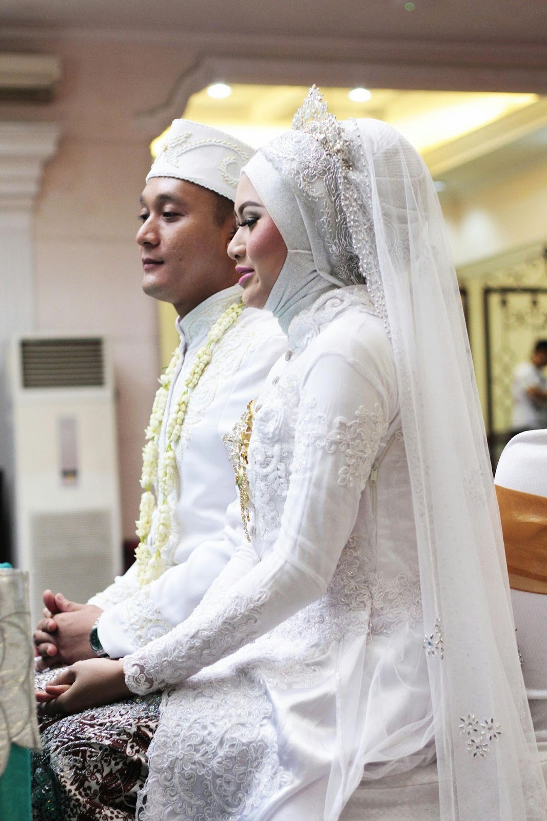 Celebrating Love In A Traditional Thai Wedding Style